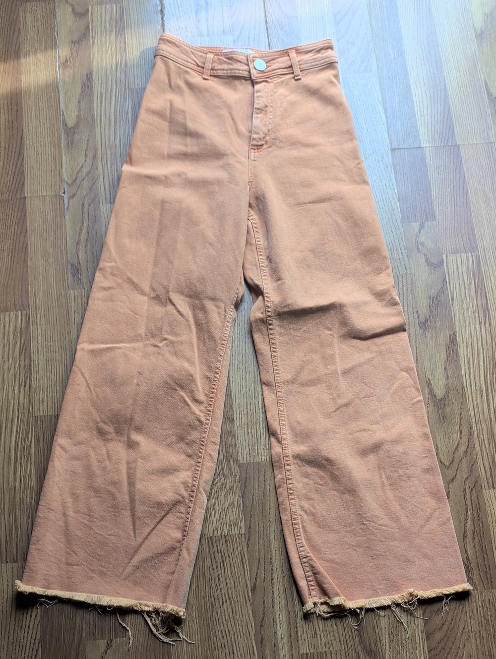 Zara Wide-Leg High-Rise Jeans in Peach
